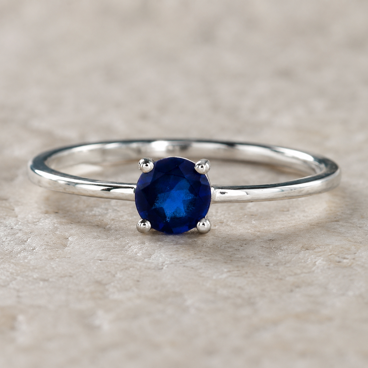 No Reserve 925 Sterling Silver 0.29 Ct Round Glass Sapphire Ring 7 US Ring Size