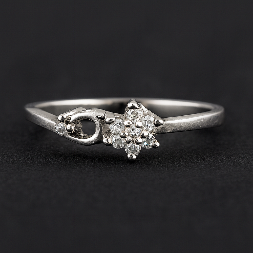 No Reserve 925 Sterling Silver 0.31 Ct Cubic Zirconia Ring 5 US Ring Size