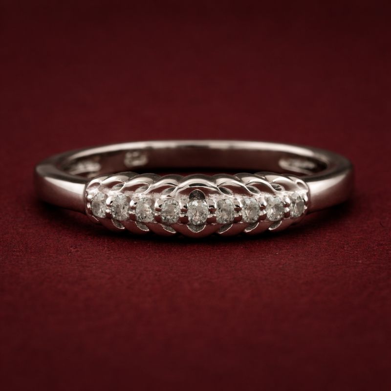 No Reserve 925 Sterling Silver 0.31 Ct Round Cubic Zirconia Ring