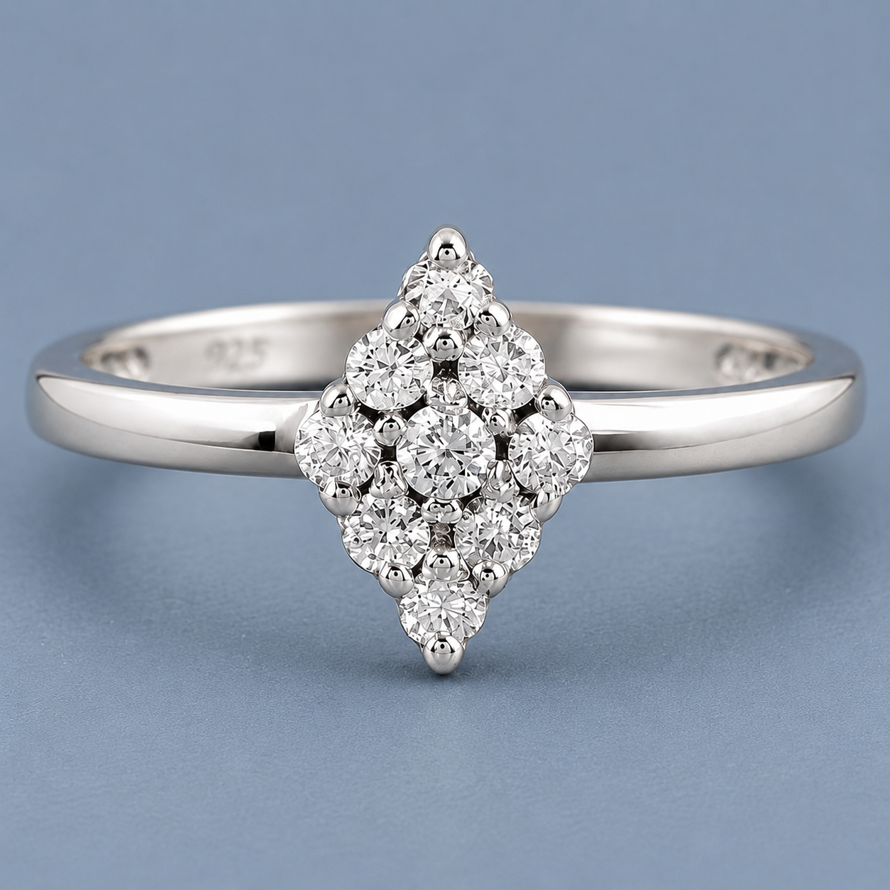 No Reserve 925 Sterling Silver 0.35 Ct Round Cubic Zirconia Ring 8 US Ring Size