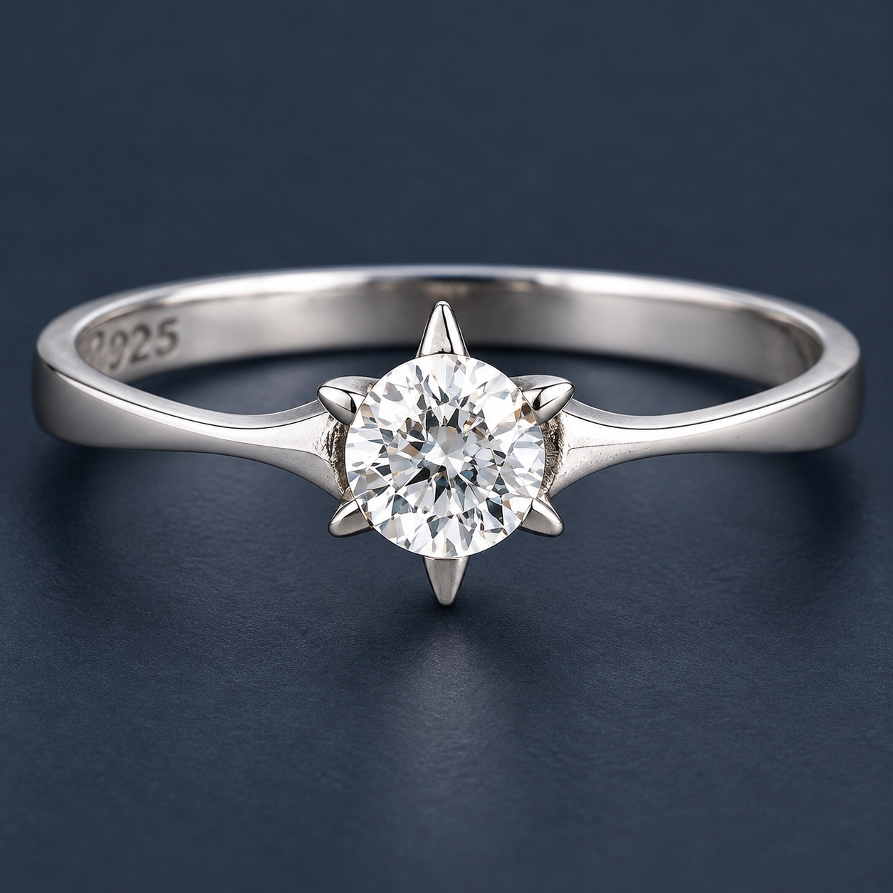 No Reserve 925 Sterling Silver 0.39 Ct Cubic Zirconia Ring 7  US Ring Size