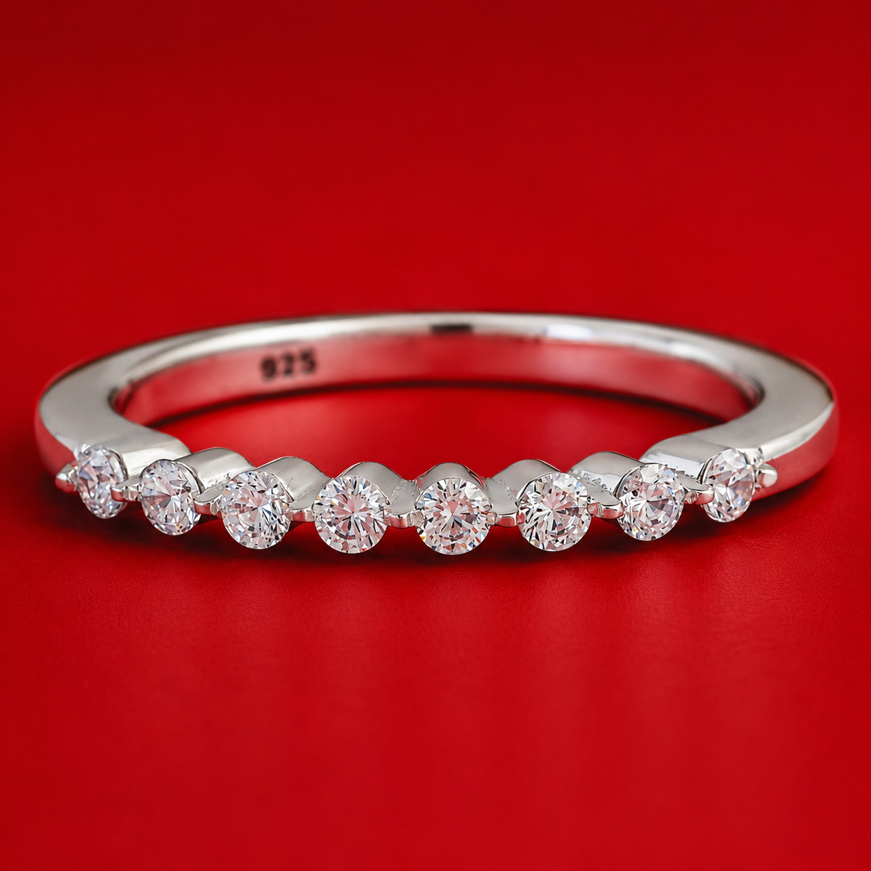 No Reserve 925 Sterling Silver 0.49 Ct Round Cubic Zirconia Ring 7 US Ring Size