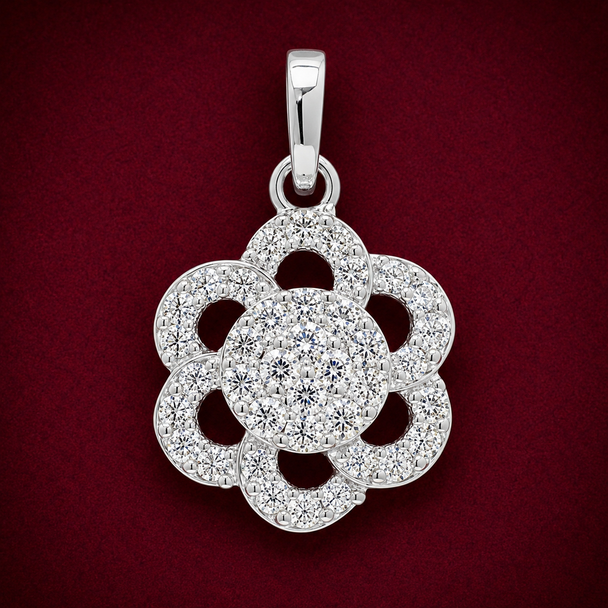 No Reserve 925 Sterling Silver 0.66 Ct Round Cubic Zirconia Pendant