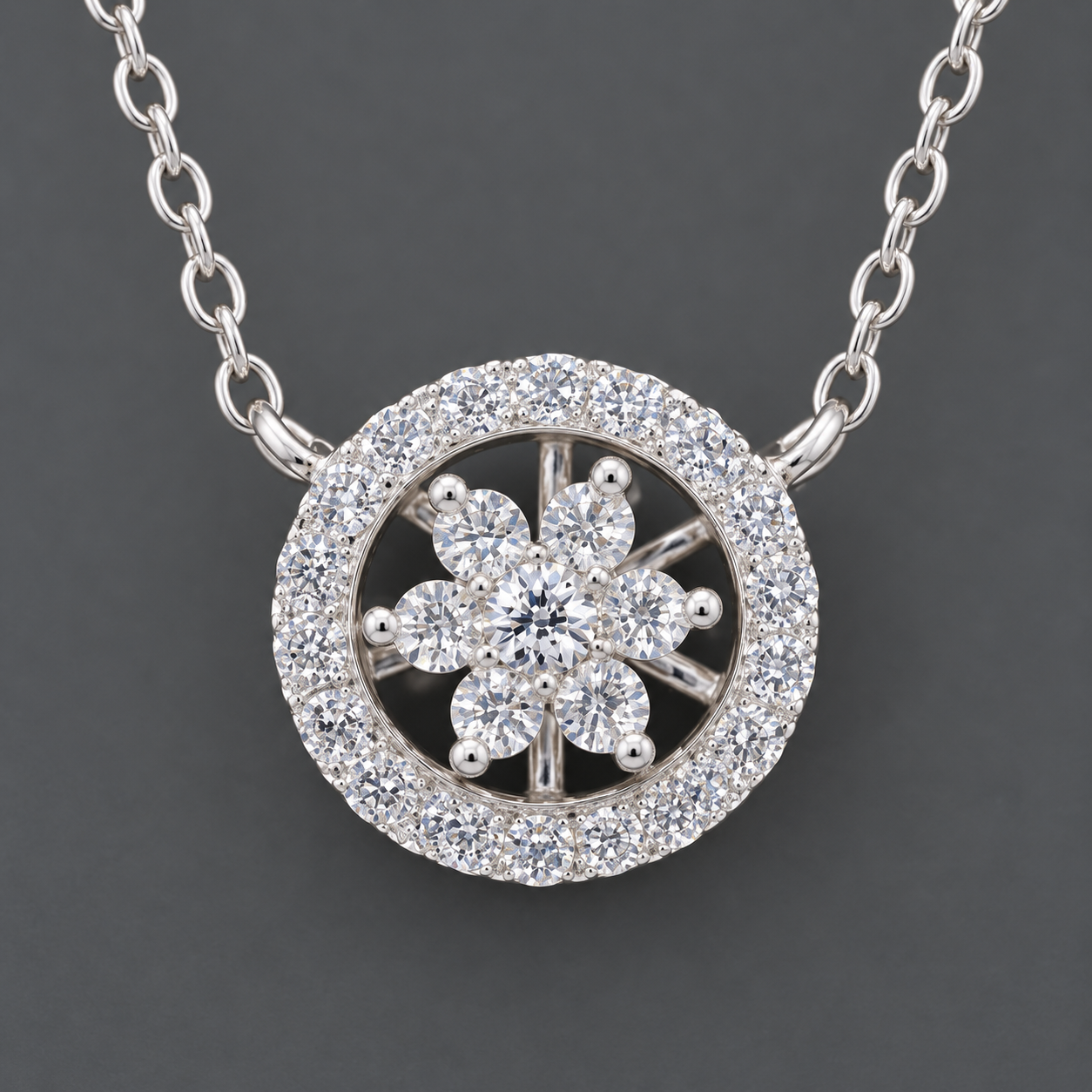 No Reserve 925 Sterling Silver 0.71 Ct Round Cubic Zirconia Pendant
