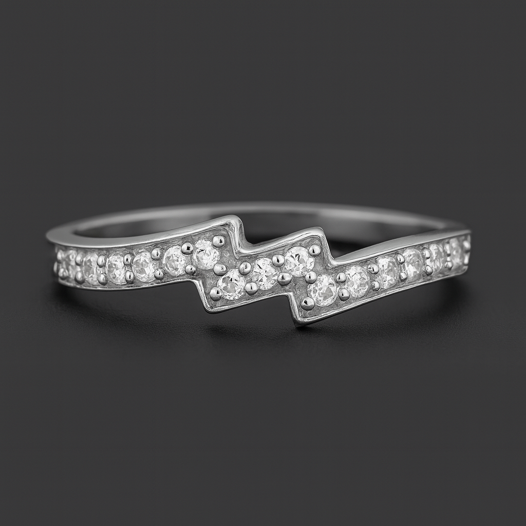 No Reserve 925 Sterling Silver 0.85 Ct Cubic Zirconia Ring 6 US Ring Size
