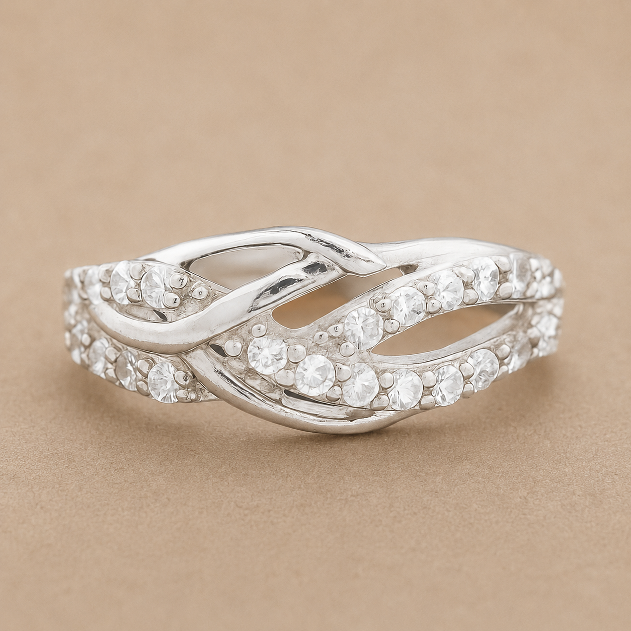 No Reserve 925 Sterling Silver 0.90 Ct Cubic Zirconia Ring 6.5 US Ring Size