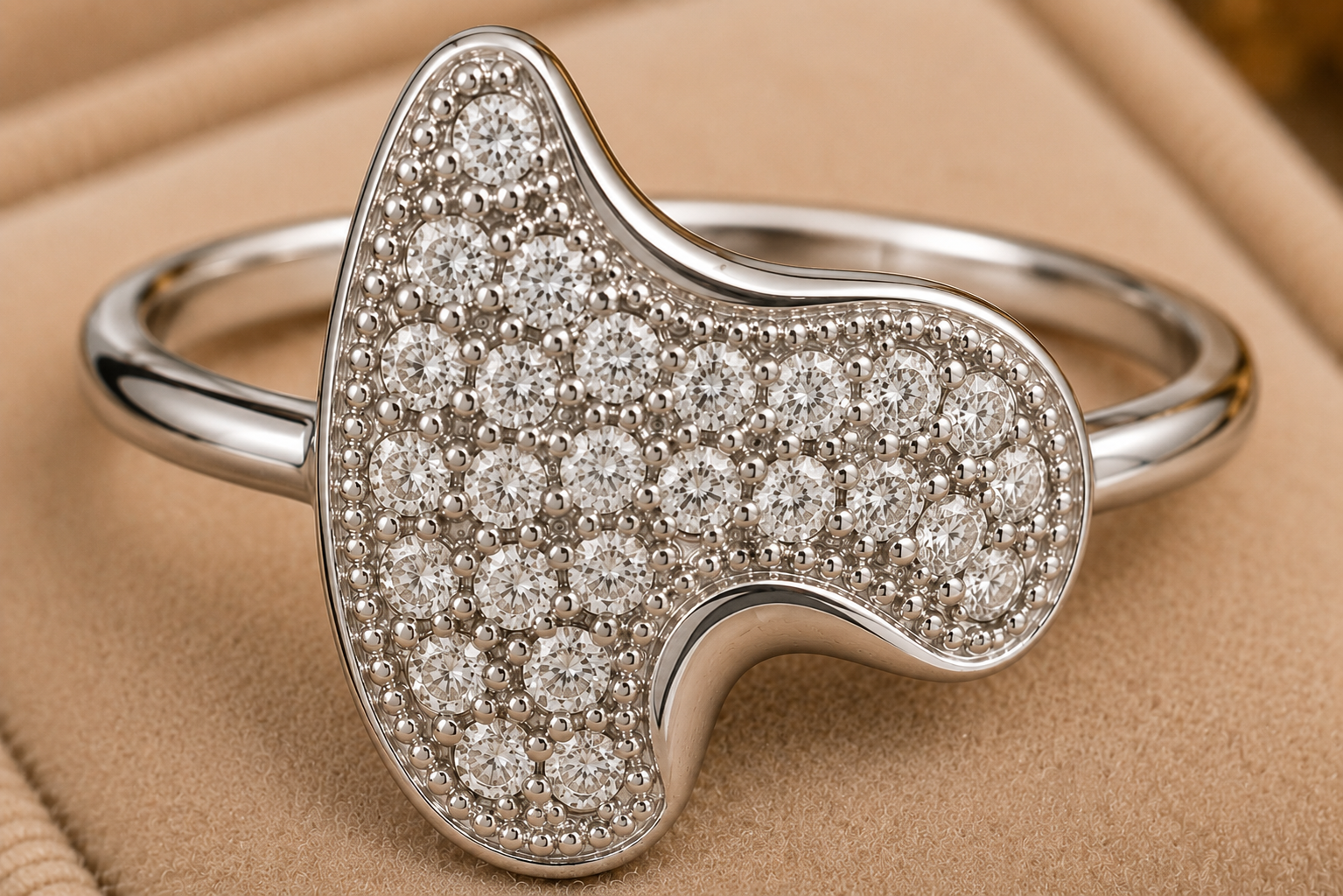 No Reserve 925 Sterling Silver 1.05 Ct Cubic Zirconia Ring 6.5 US Ring Size