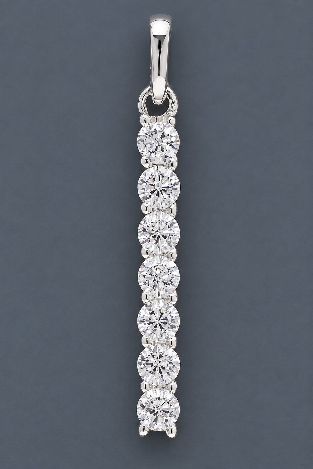 No Reserve 925 Sterling Silver 1.20 Ct Round Cubic Zirconia Pendant