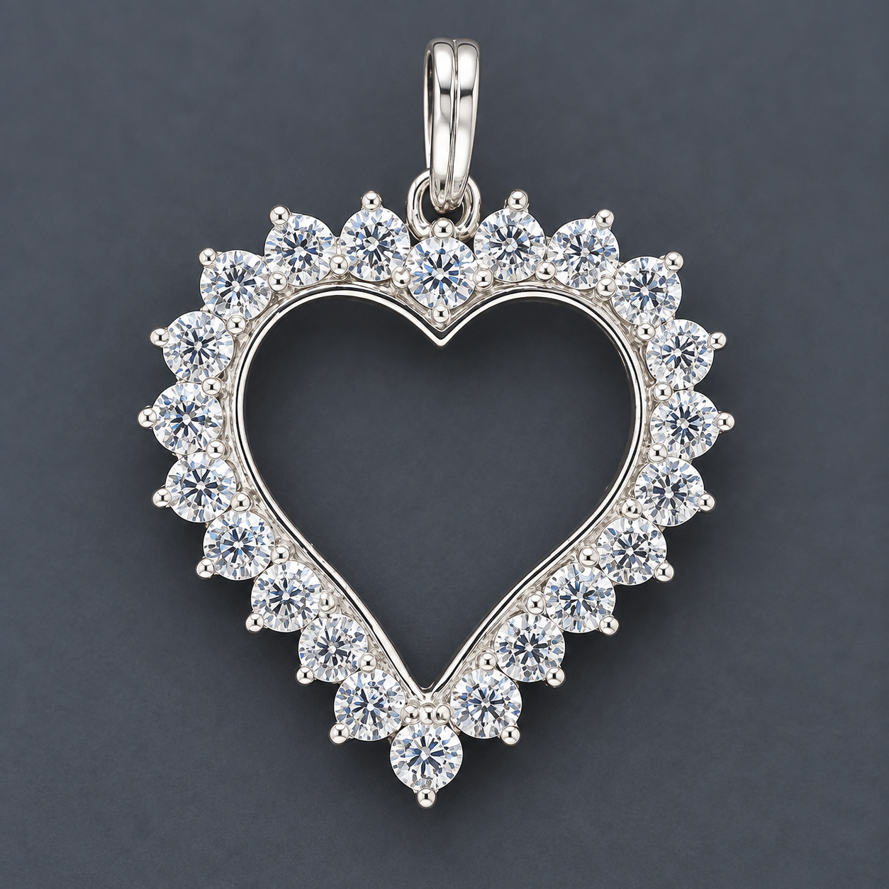 No Reserve 925 Sterling Silver 2.31 Ct Round Cubic Zirconia Pendant