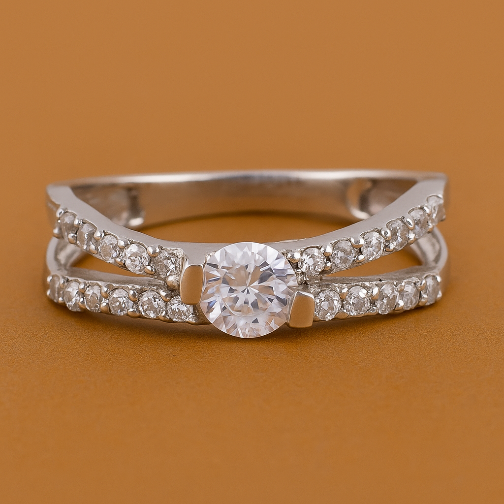 No Reserve 925 Sterling Silver 2.63 Ct Cubic Zirconia Ring