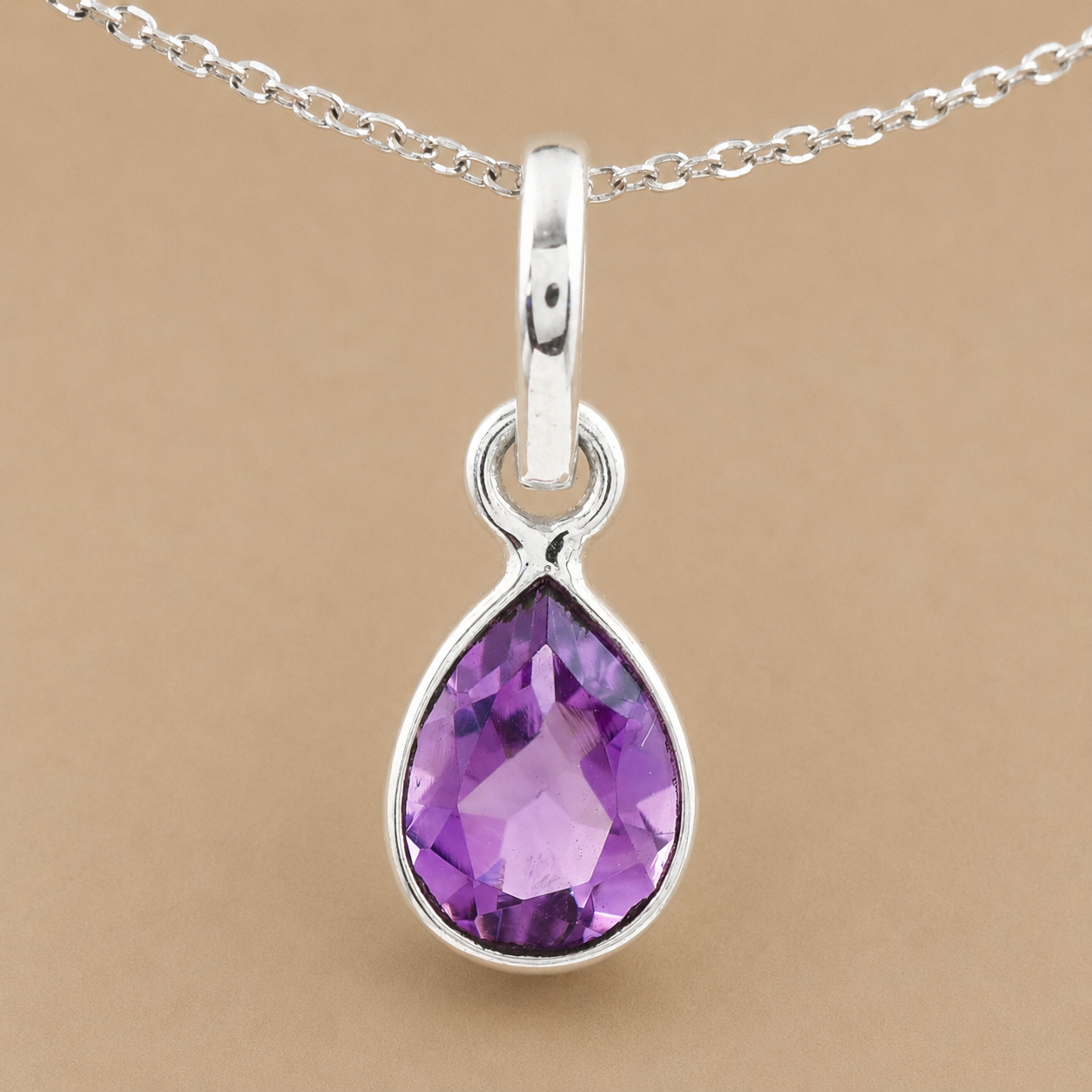 No Reserve 925 Sterling Silver 3.10 Ct Pear Amethyst Pendant