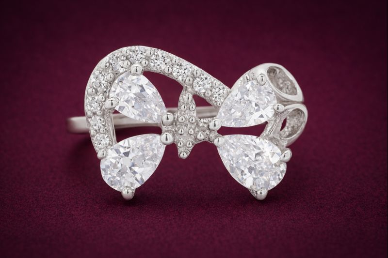 NO RESERVE 925 Sterling Silver 3.55 Ct Cubic Zirconia Ring 6 US Ring Size