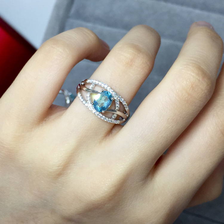 NO RESERVE Blue Topaz 925 Sterling Silver Ring