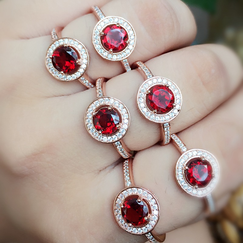NO RESERVE Garnet 925 Sterling Silver Ring