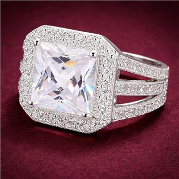 925 Sterling Silver 1.97 Ct Square Cubic Zirconia Ring 7  US Ring Size