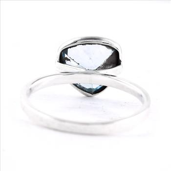 925 Sterling Silver 3.05 Ct Trillion Blue Topaz Ring 6 US Ring Size