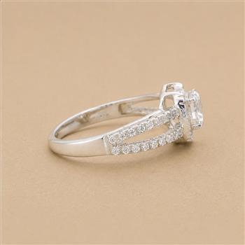 925 Sterling Silver 3.93 Ct Cubic Zirconia Ring 8 US Ring Size