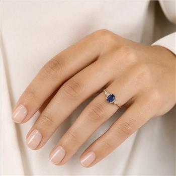 9K Gold 1.68 Ct Cushion Sapphire Ring 7 US Ring Size