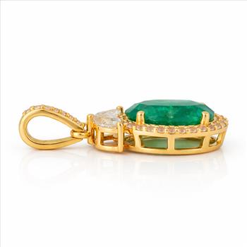 9K Gold 1.71 Ct Oval Emerald Pendant