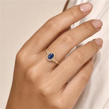 9K Gold 1.72 Ct Oval Sapphire Ring 7 US Ring Size