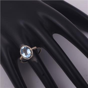 9K Gold 2.24 Ct Oval Blue Topaz Ring 7 US Ring Size