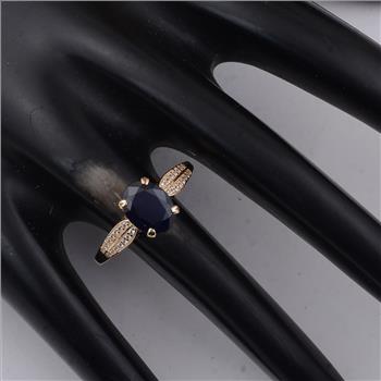 9K Gold 2.75 Ct Oval Sapphire Ring 7 US Ring Size