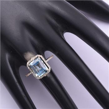 9K Gold 4.17 Ct Octagon Blue Topaz Ring 7 US Ring Size