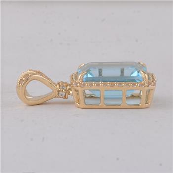 9K Gold 4.25 Ct Octagon Blue Topaz Pendant