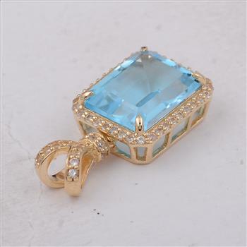 9K Gold 4.25 Ct Octagon Blue Topaz Pendant