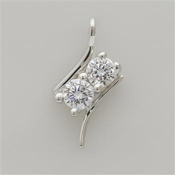 NO RESERVE 0.24 Ct Round Cubic Zirconia 925 Sterling Silver Pendant