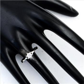 NO RESERVE 0.39 Ct Cubic Zirconia 925 Sterling Silver Ring