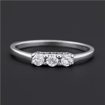 NO RESERVE 0.69 Ct Cubic Zirconia 925 Sterling Silver Ring