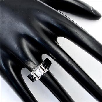 NO RESERVE 0.82 Ct Cubic Zirconia 925 Sterling Silver Ring