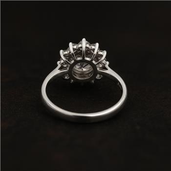 NO RESERVE 4.22 Ct Cubic Zirconia 925 Sterling Silver Ring