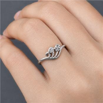 No Reserve 925 Sterling Silver  Plain Ring 6 US Ring Size