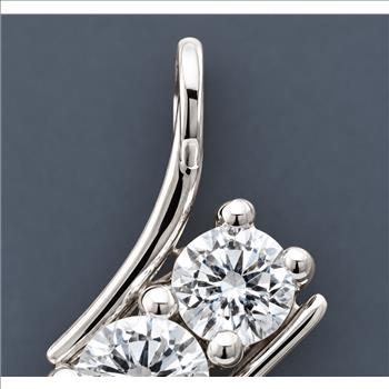 No Reserve 925 Sterling Silver 0.24 Ct Round Cubic Zirconia Pendant