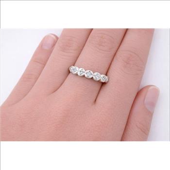 No Reserve 925 Sterling Silver 0.27 Ct Round Cubic Zirconia Ring