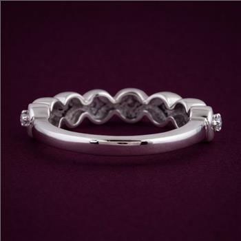 No Reserve 925 Sterling Silver 0.27 Ct Round Cubic Zirconia Ring