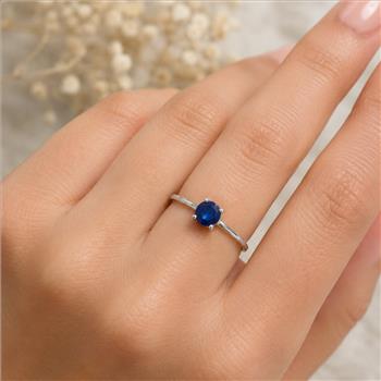 No Reserve 925 Sterling Silver 0.29 Ct Round Glass Sapphire Ring 7 US Ring Size