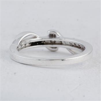 No Reserve 925 Sterling Silver 0.30 Ct Round Cubic Zirconia Ring