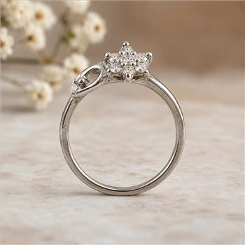 No Reserve 925 Sterling Silver 0.31 Ct Cubic Zirconia Ring 7 US Ring Size