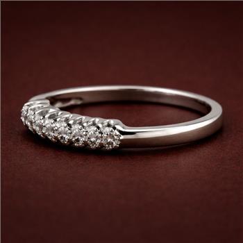 No Reserve 925 Sterling Silver 0.31 Ct Round Cubic Zirconia Ring