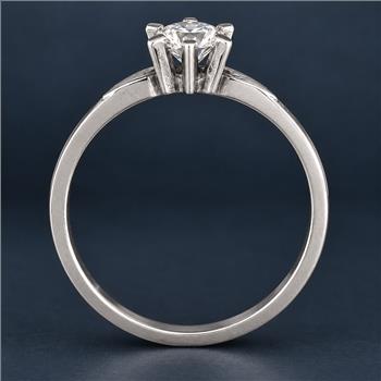 No Reserve 925 Sterling Silver 0.39 Ct Cubic Zirconia Ring 7  US Ring Size