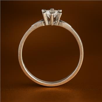No Reserve 925 Sterling Silver 0.39 Ct Cubic Zirconia Ring 7 US Ring Size