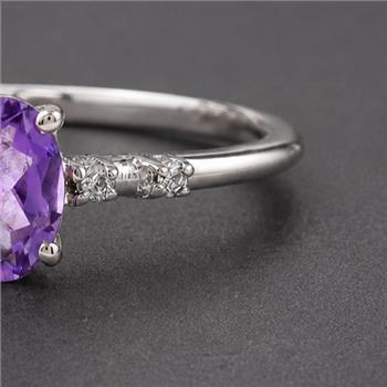 No Reserve 925 Sterling Silver 0.47 Ct Oval Amethyst Cubic Zirconia Ring 7 US Ring Size
