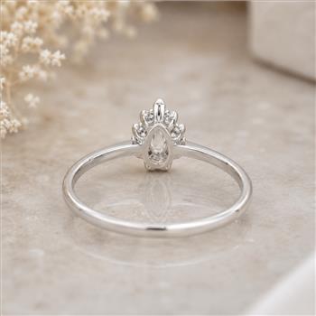 No Reserve 925 Sterling Silver 0.51 Ct Cubic Zirconia Ring 6 US Ring Size