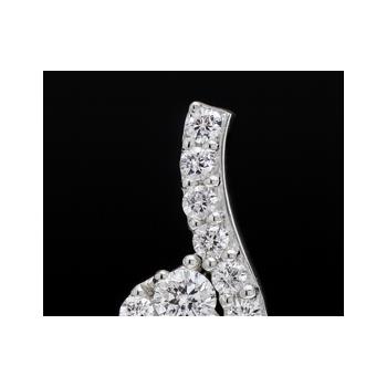 No Reserve 925 Sterling Silver 0.61 Ct Round Cubic Zirconia Pendant