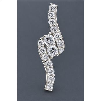 No Reserve 925 Sterling Silver 0.61 Ct Round Cubic Zirconia Pendant