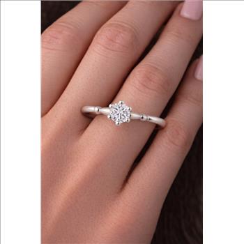 NO RESERVE 925 Sterling Silver 0.63 Ct Cubic Zirconia Ring 6.5 US Ring Size