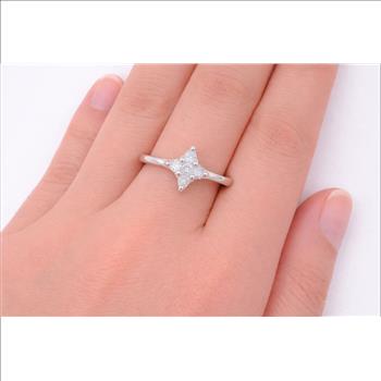 No Reserve 925 Sterling Silver 0.65 Ct Cubic Zirconia Ring 8 US Ring Size